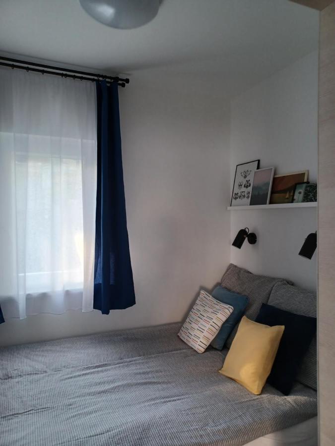 Liliom Apartment With Free Parking Space Budapeste Exterior foto